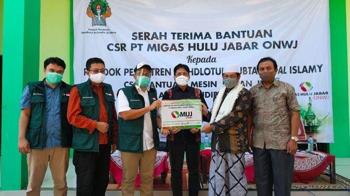 BUMD Jabar Berupaya Mengatasi Dampak Pandemi Virus Corona, Memberikan Pengembangan Ternak Lele Kepada Ponpes di Kabupaten Indramayu