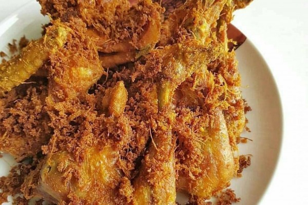 Hampir Semua Orang Suka Makanan ini, Berikut Cara Membuat Ayam Goreng Serundeng Gurih dan Renyah, Cocok Dimakan Dengan Nasi Hangat dan Sambel