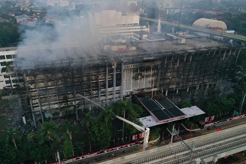 Gedung Kejagung di Kebayoran Baru Terbakar dan Melalap Seluruh Bangunan, 'Gedung Kejaksaan Agung Tak Diasuransikan' Ujar Sri Mulyani