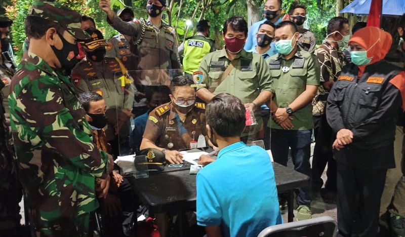 Ratusan Warga Surabaya Terjaring Razia Operasi Yustisi Karena Langgar Protokol Kesehatan, Diamankan Tim Hunter Covid-19