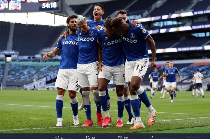 Usai Mengalahkan Salford City di Piala Liga Inggris, pelatih Everton Berburu Pemain Belakang 