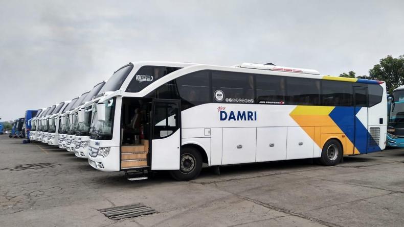 Perum Damri Menghentikan Operasional Bus Sementara Waktu, Dampak Banjir Melawi dan Kapuas Hulu