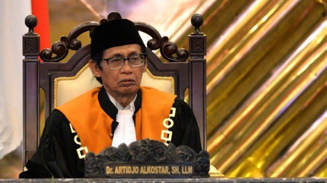 Para Koruptor dengan Mudah Dapat Hukuman Ringan Sejak Hakim ini Tak Lagi di MA