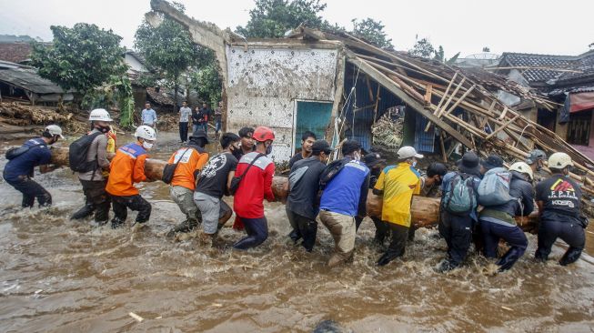 Pemkab Sukabumi Terus Melakukan Penanganan Darurat Pasca Banjir Bandang Selama Tujuh Hari