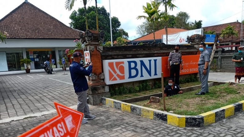 Poresta Denpasar dan Polsek Kawasan Pelabuhan Benoa MAsih Menyelidiki Mayat di Selokan Pelabuhan Benoa, Temukan KTP Semarang atas Nama Selamat Meidias