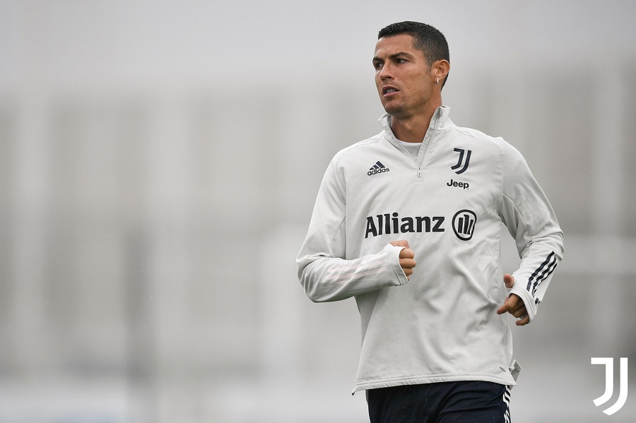 Cristiano Ronaldo Dinyatakan Positif Covid-19, Enggan Isolasi di Portugal