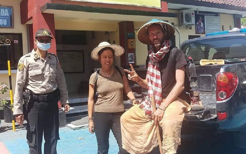 Usai Mendaki Gunung, Dua Orang WNA Ditemukan Kelelahan di Tengah Hutan Kawasan Gunung Agung Bali