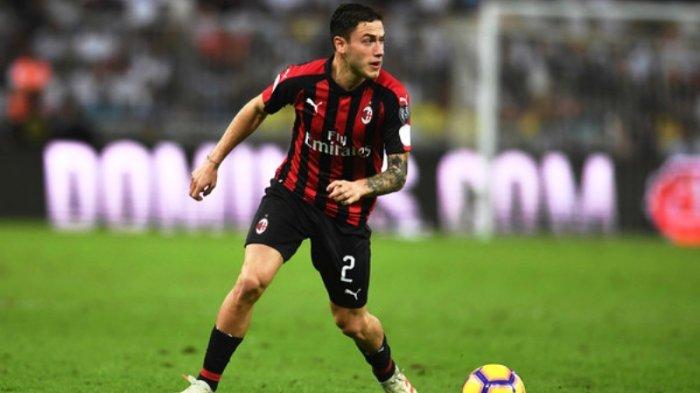 Bek AC Milan Davide Calabria Terancam Sanksi Bermain, Berlebihan Rayakan Gol ke Gawang Inter