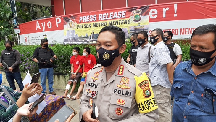 Demo Setahun Jokowi, Polisi Sekat Pebatasan Bekasi-Jakarta