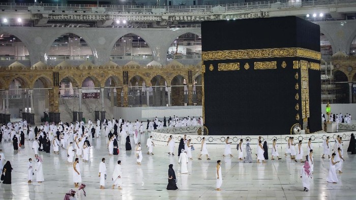 Arab Saudi Kembali Membuka Ibadah Umrah Untuk Warga Asing, Apa Saja Ketentuannya ??