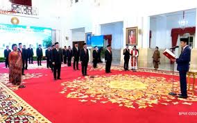 Presiden Jokowi Melantik 12 Dubes LBBP di Istana Negara, Berikut Daftarnya