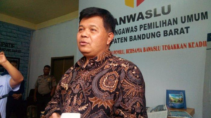 Bupati Bandung Barat Aa Umbara Memenuhi Panggilan Penyidik KPK, Ajudan Malah Sebut Cek Kesehatan, Begini Kondisi Rumahnya 