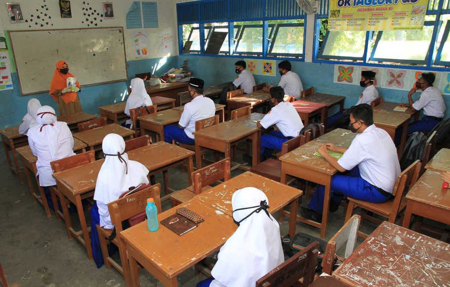 Pembelajaran Tatap Muka di Sekolah Mulai Januari Tahun 2021, Satgas Covid-19 Ingatkan Sekolah Tatap Muka Harus Utamakan Keselamatan Siswa