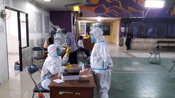 Setelah Rapid Test Antigen, 12 Orang Penumpang di Terminal Leuwipanjang Bandung Dinyatakan Reaktif Covid-19