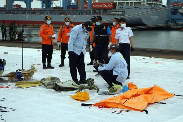 Hari Ketiga Pencarian Pesawat Sriwijaya Air, Cuaca Pelabuhan JICT II Panas Terik