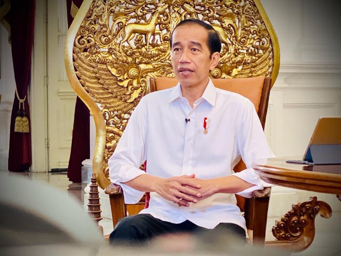 Jokowi Negatif COVID-19 Sebelum Divaksin, Hanya Sempat Batuk Kecil