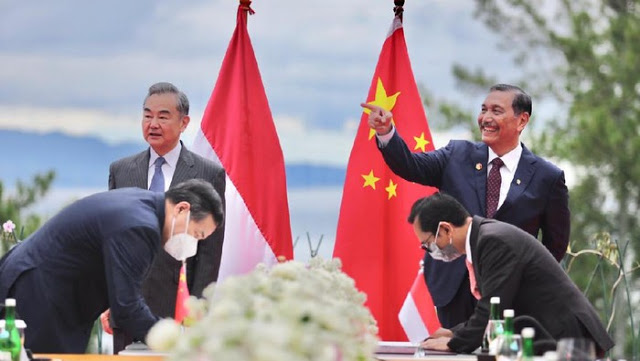 Dulu Bilang Digarap Jepang, Luhut Tawarkan Kereta Cepat JKT-SBY ke China