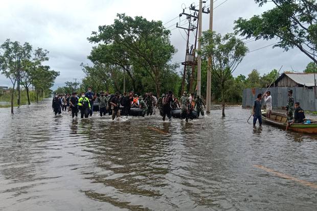 Sebanyak 27 Prajurit Dari Korps Marinir TNI  AL Turun Tangan Bantu Tangani Banjir Kalimantan Selatan