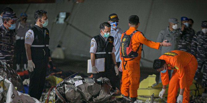 Memasuki Hari Ke - 10, Tim SAR Persempit Area Pencarian Pesawat Sriwijaya Air SJ-182