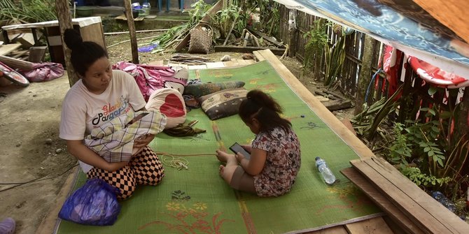 Pasca Gempa, Kemensos Jamin Kebutuhan Lansia, Ibu dan Anak Pengungsi Gempa Sulbar