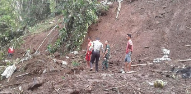 Banjir Sudah Hilang, Kini Longsor Landa Bogor 