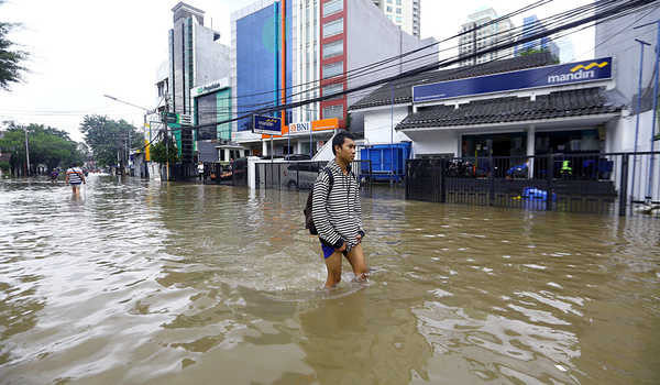 Antisipasi Terjadinya Banjir, DPRD DKI Nilai Pengerukan Saluran dan Kesiapan Pompa Akan Mampu Atasi Banjir di Jakarta