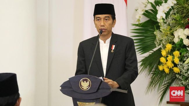 Jokowi: Bulan Puasa, Vaksinasi Muslim Dilakukan Malam Hari