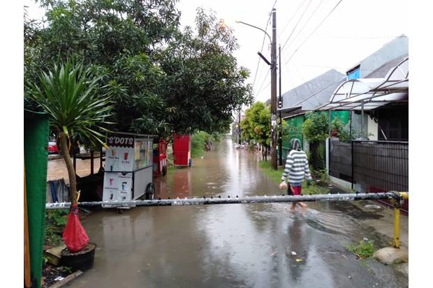 Hujan Deras Mengguyur Sejak Malam Hari, Ini Titik Banjir Air di Kota Bekasi