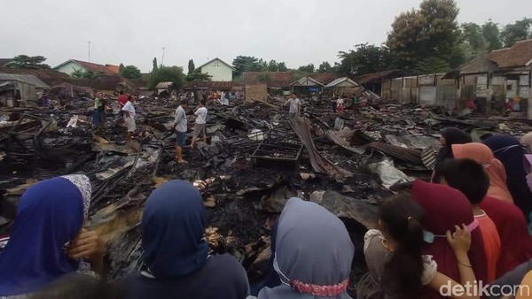350 Kios Ludes dalam Kebakaran di Pasar Kepohbaru Bojonegoro