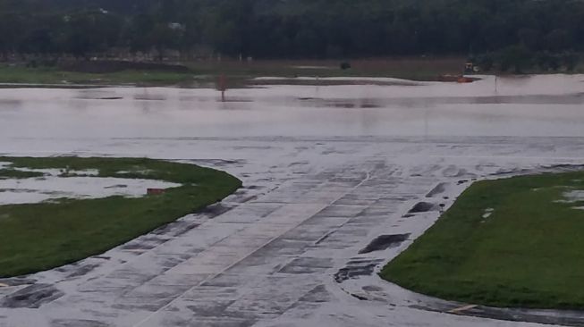 Beredar Foto Bandara Halim Kebanjiran, Otoritas: Sudah Kering Sejak Pagi