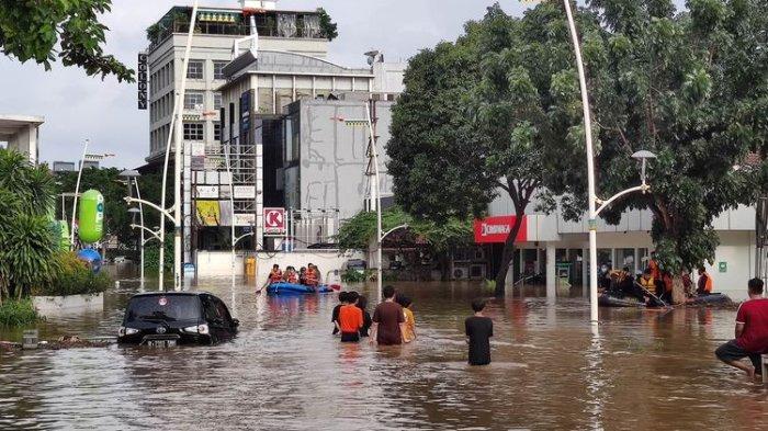 Banjir Melanda Sejumlah Lokasi di Ibu Kota, 'Banjir di Jakarta Terjadi karena Air Kiriman dari Depok' Ujar Gubernur Anies Baswedan