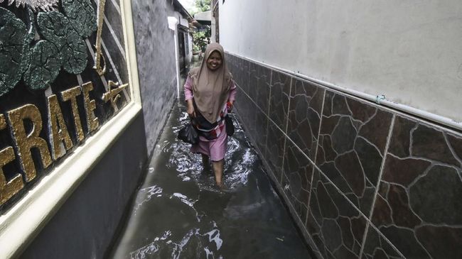 Ketua RW di Depan Anies: Luar Biasa, Banjir Surut Cuma Sehari