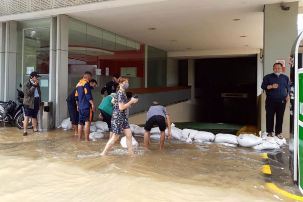 Musim Hujan, BPBD DKI Jakarta Imbau Pemilik Gedung Kosongkan Basement Saat Hujan Deras