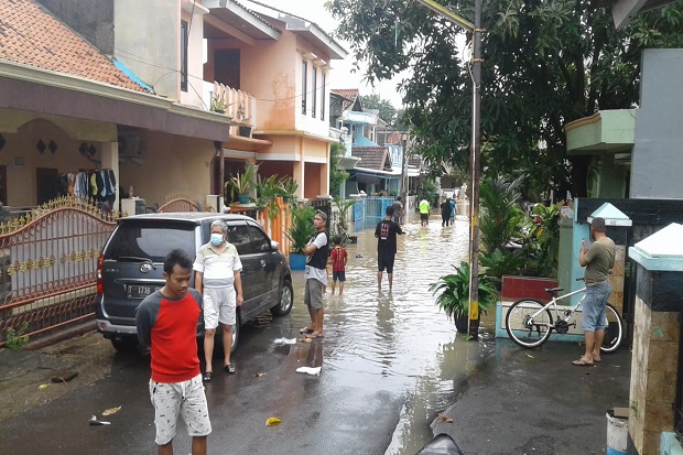 Banjir yang Merendam Wilayah Kecamatan Pebayuran Bekasi Berangsur Mulai Surut