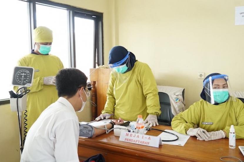 Vaksinasi Covid-19 Tahap Dua di Wilayah Garut Sudah Mulai Berjalan, Guru di Daerah Zona Merah akan Didahulukan Divaksin Covid-19