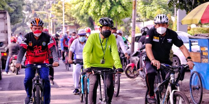 Wali Kota Solo Gibran Rakabuming Keliling Solo Gowes Sepeda Bersama Forkopimda Serta Jajaran OPD