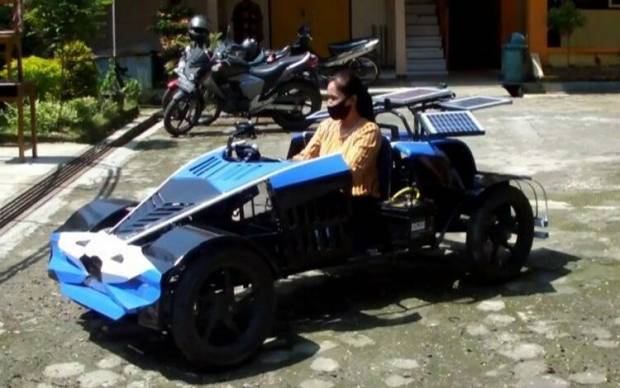 Siswa SMA Muhammadiyah di Gombong Kembangkan Mobil Buggy Tenaga Surya Persis PUBG