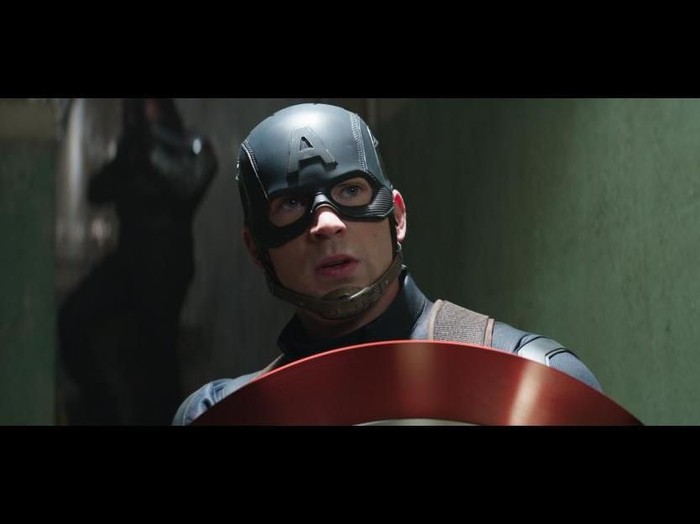 Perisai Captain America Jatuh ke Tangan Falcon, Ini Alasannya