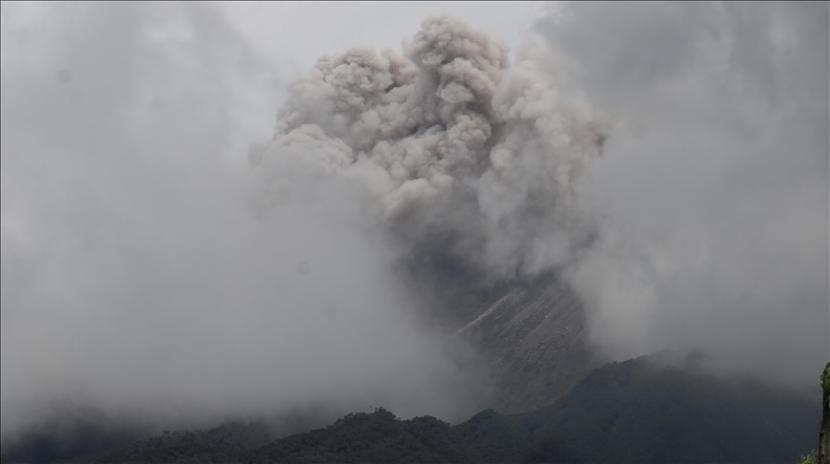 BPPTKG Mengatakan Gunung Merapi Luncurkan Awan Panas Sejauh 1.000 Meter