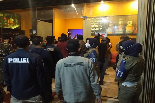Relaksasi Bagi Pelaku Usaha di Surabaya Mulai Digulirkan, Berikut SOP Baru Untuk Prokes