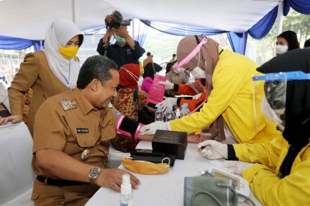 Vaksinasi Pejabat Publik di Kota Bandung Sudah Hampir 100 Persen