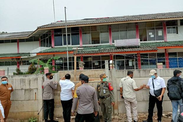 Satpol PP Kota Tangerang Minta Pemilik Pagar Beton di Ciledug Tidak Lakukan Perlawanan Fisik