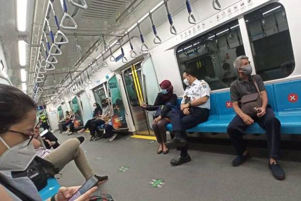 Berangkat Kerja Menggunakan MRT, Gubernur DKI Jakarta Diminta Setiap Hari Gunakan Moda Transportasi