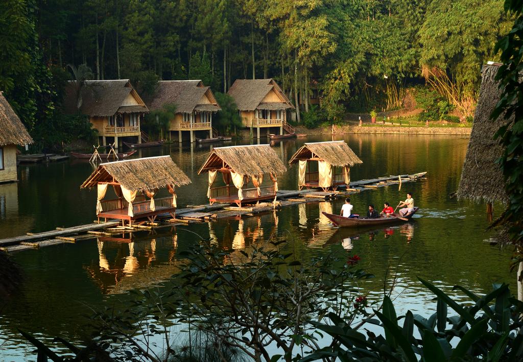 4 Destinasi Wisata Jawa Barat yang Paling Ramai Turis