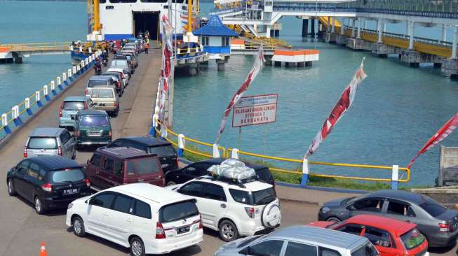 Larangan Mudik Lebaran 2021, Penumpang Turun, Jumlah Kapal Beroperasi di Pelabuhan Bakauheni Dikurangi
