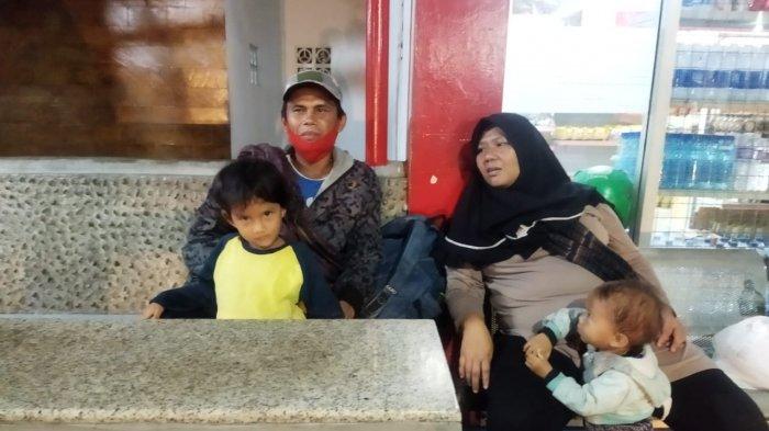 Kisah Satu Keluarga Jalan Kaki Gombong-Bandung usai di-PHK, Fakta Terkuak setelah sampai Rumah
