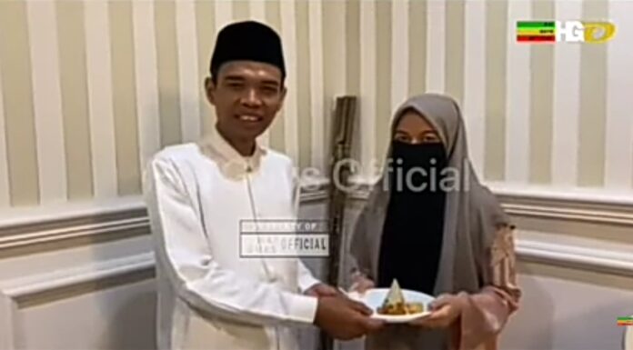 Netizen Kritik UAS Rayakan Ultah Istri, Buya Yahya Perbolehkan Rayakan Hari Milad Asal...