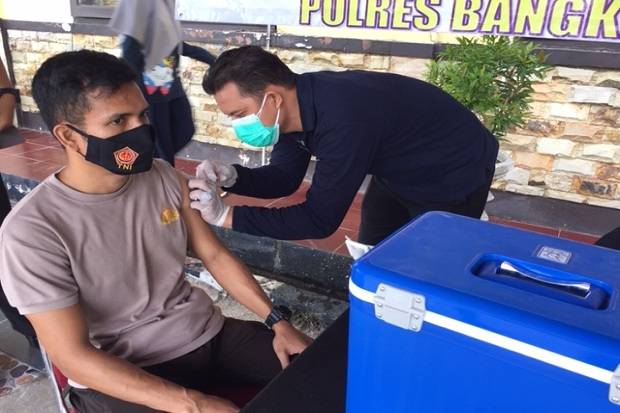 Bertujuan Untuk Melindungi, Ratusan Personel dan Bhayangkari Polres Bangka Tengah Terima Vaksin COVID-19 Tahap Dua
