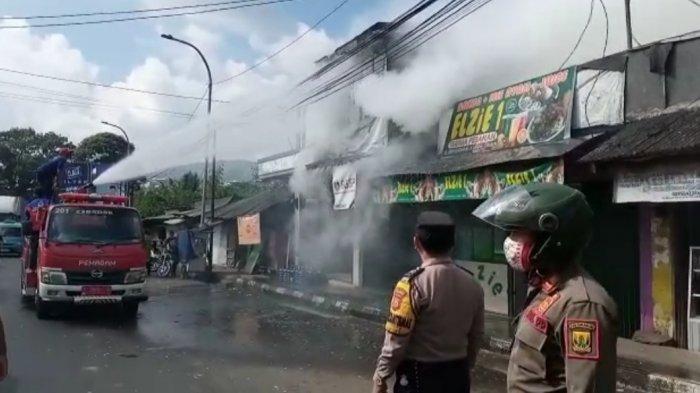 Satu Unit Kios Makanan di Cibadak Sukabumi Terbakar, Kerugian sampai Rp 70 Juta  