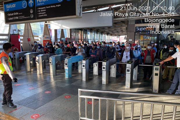 Usai Lebaran, Jumlah Penumpang Commuter Line Tembus 500.000 Per Hari
